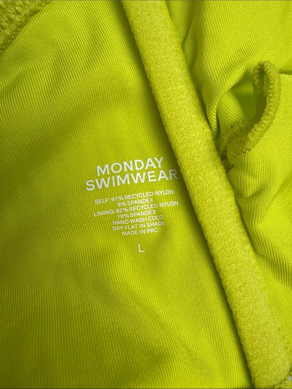 Monday Swimwear ST. MARTINIQUE BANDEAU